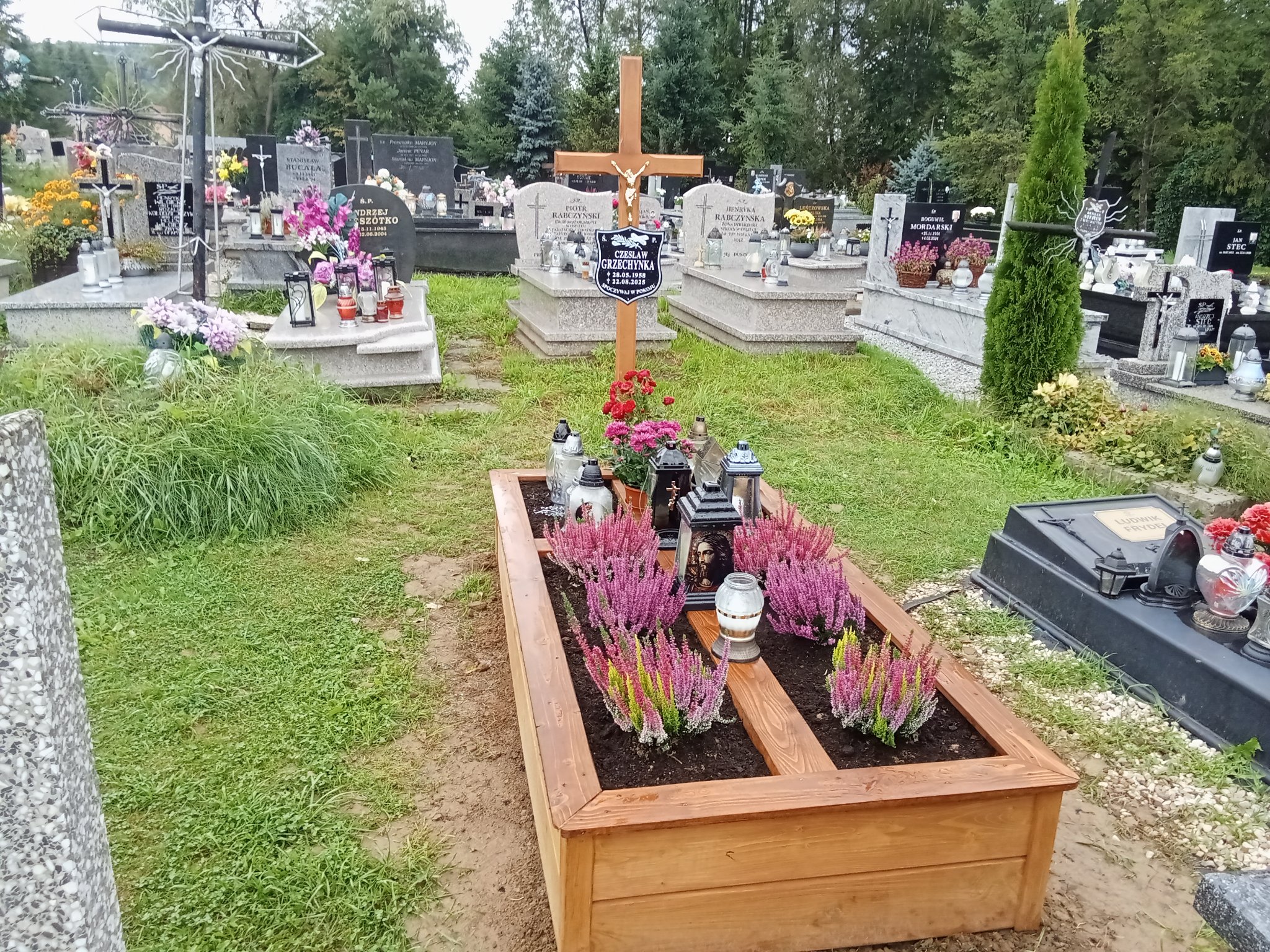 Grób Czesław Grzechynka
